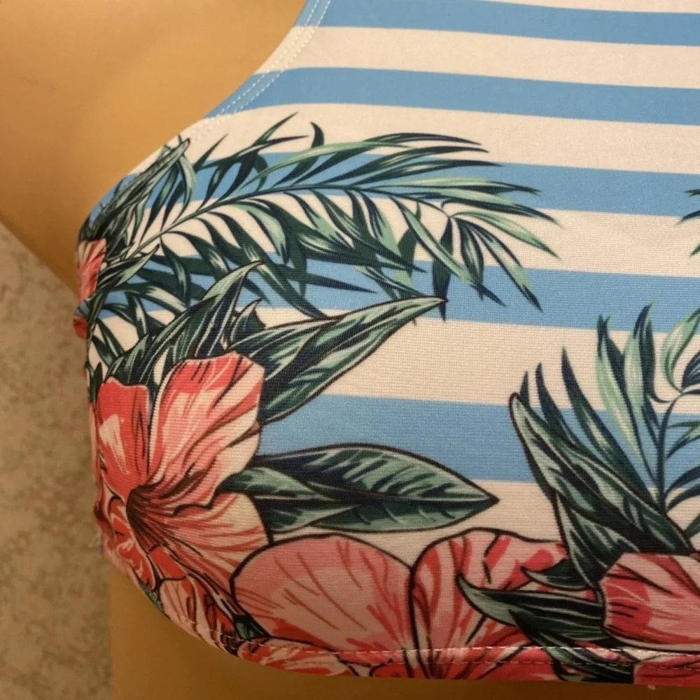 SHEIN Tropical Blue and Pink Bikini Top